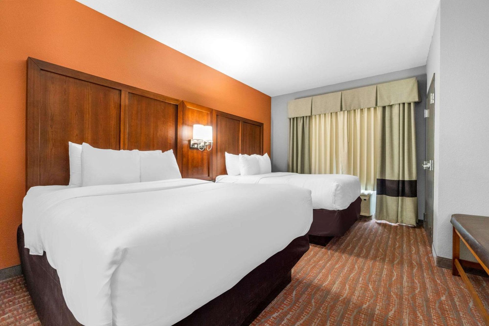 Comfort Suites Jackson I-40 Екстер'єр фото
