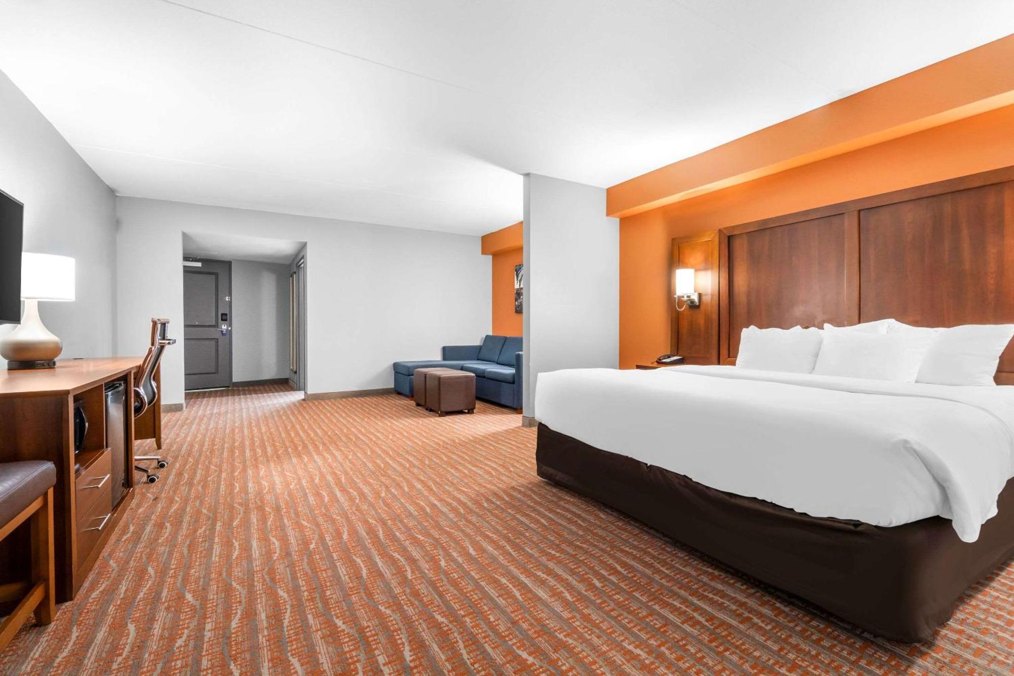 Comfort Suites Jackson I-40 Екстер'єр фото