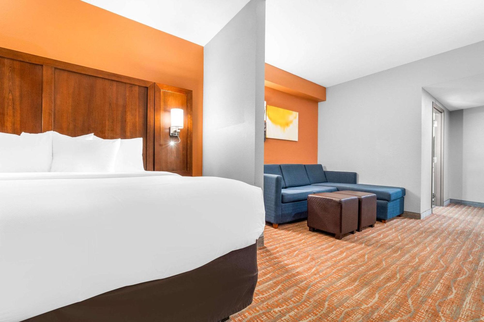 Comfort Suites Jackson I-40 Екстер'єр фото