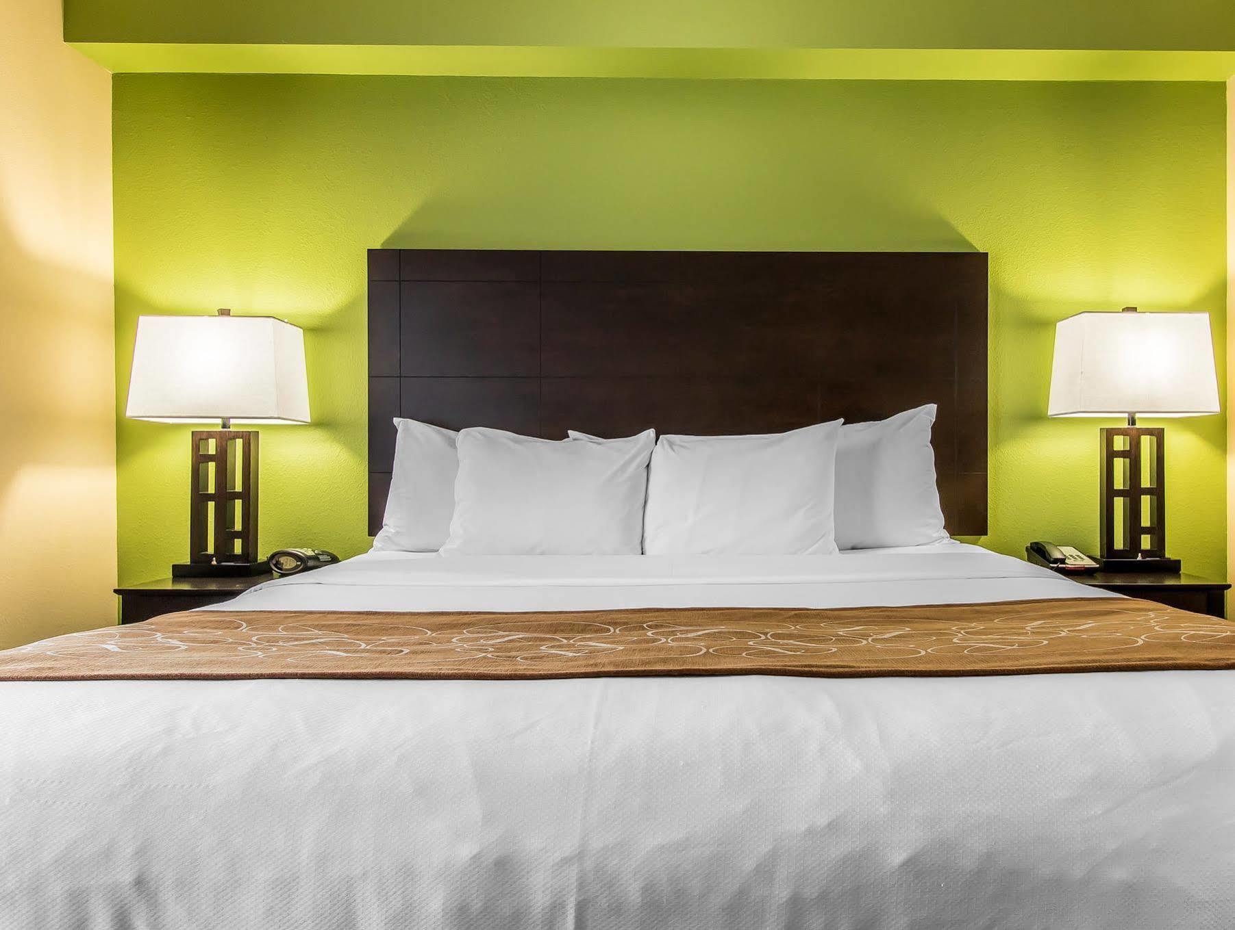 Comfort Suites Jackson I-40 Екстер'єр фото