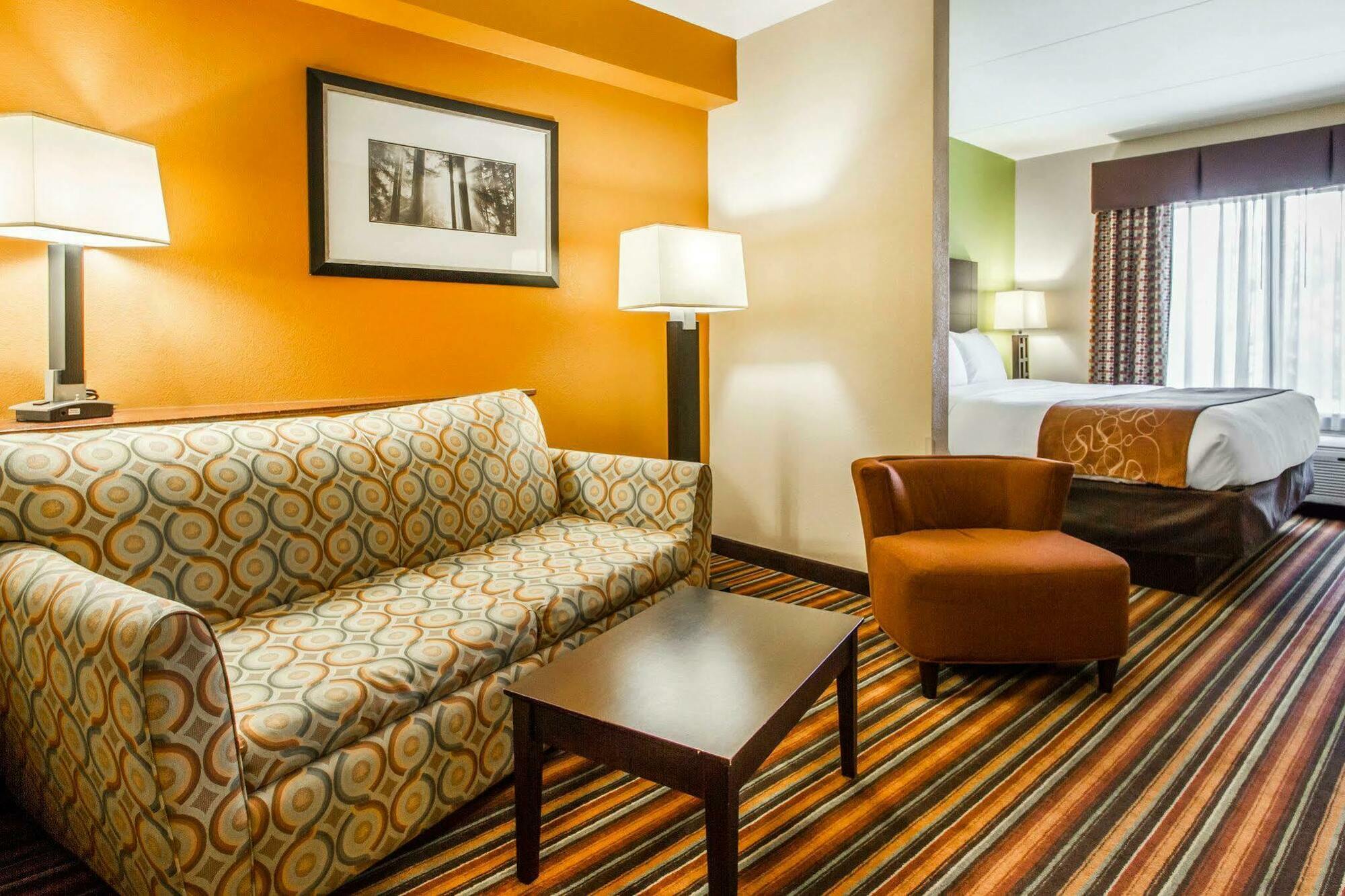 Comfort Suites Jackson I-40 Екстер'єр фото